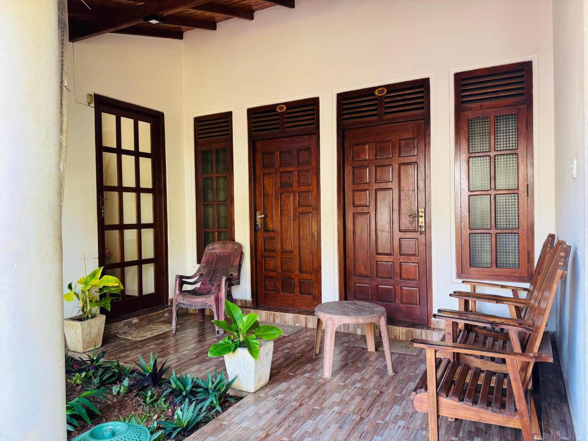 Aa Inn Trincomalee Εξωτερικό φωτογραφία